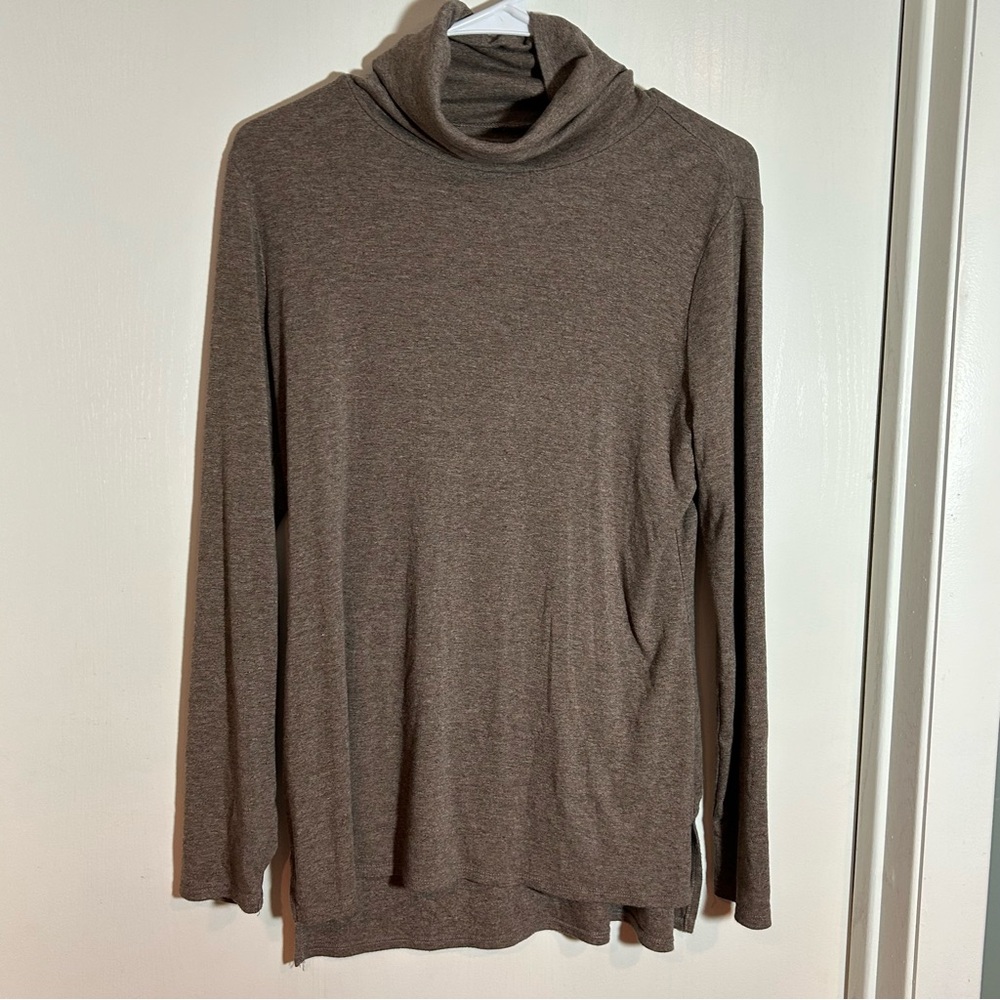 Apt. 9 Essentials brown‎ heathered turtleneck top medium